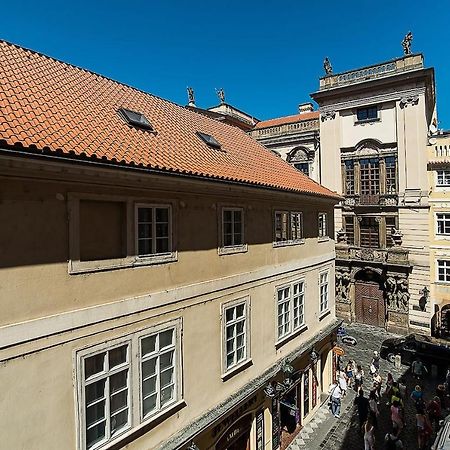 Newly Renovated 1-Bed Apartment At Charles Bridge Prag Eksteriør billede